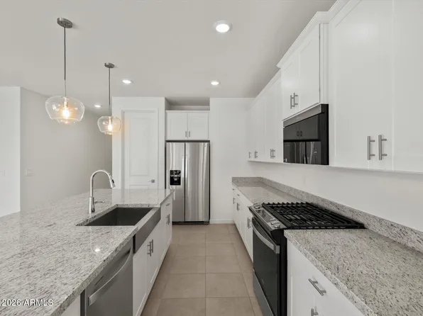 17746 W ILLINI Street, Goodyear, AZ 85338