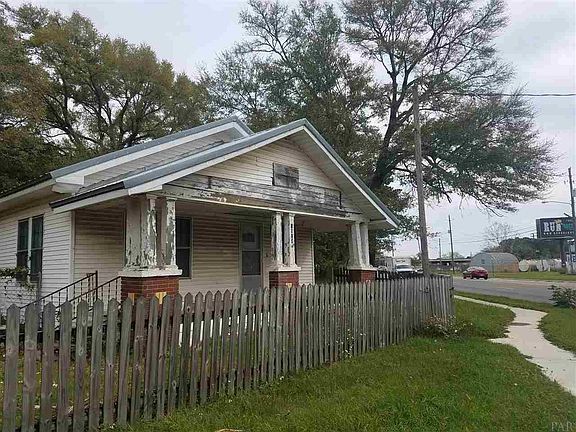5th image of 1828 W Gimble St