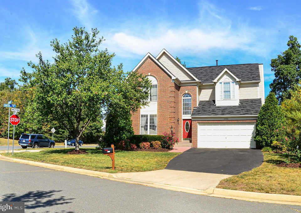 1st image of 42988 Melanie Ct