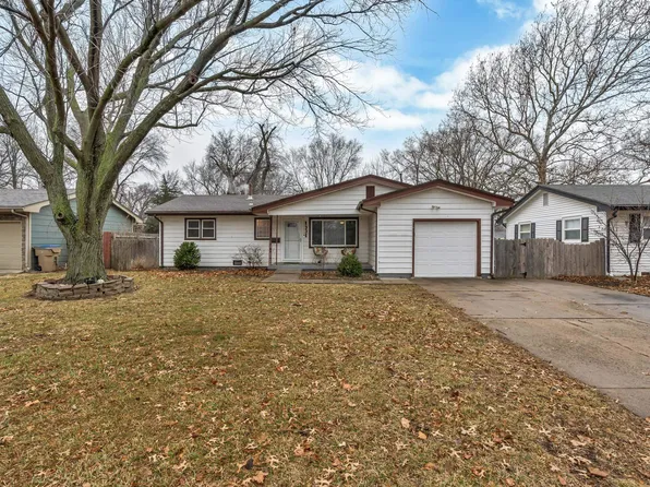 1331 N El Paso Dr, Derby, KS 67037