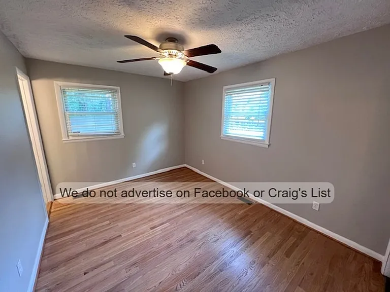 219 N Ingleside Dr — Photo 11
