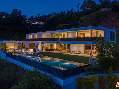 1259 Beverly Estate Ter, Beverly Hills, CA 90210 | Zillow