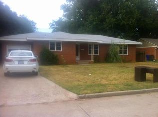 1215 Leslie Ln, Norman, OK 73069