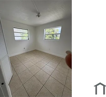 310 Sharar Ave #3 — Photo 2