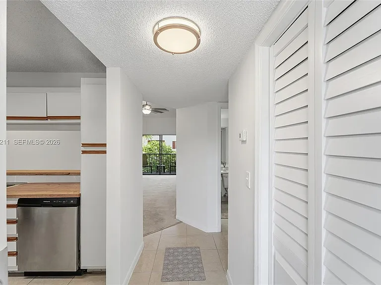 2496 NW 89th Dr #2496 — Photo 3