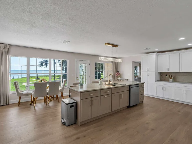 606 N Shore Dr — Photo 24