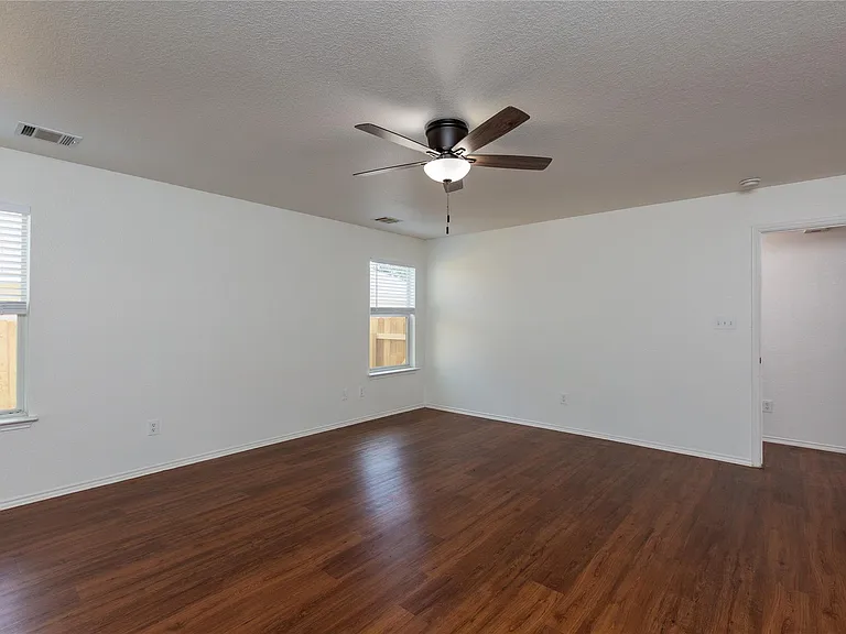 2571A Georgian Dr — Photo 22