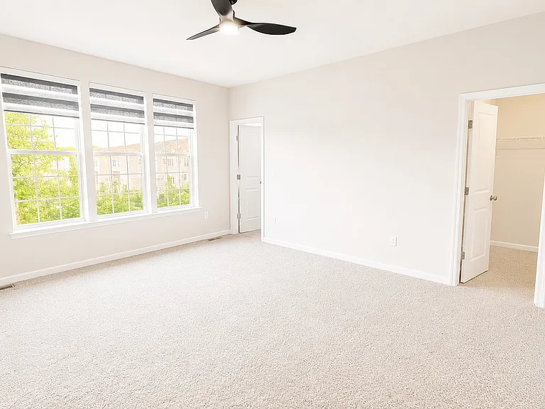 1403 Tawny Thrasher Ter NE — Photo 10
