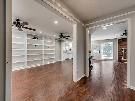 4th image of 4812 Reynolds Dr