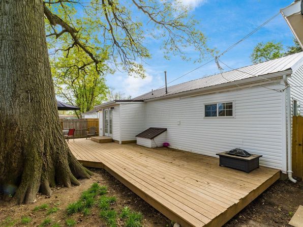 126 Cliff St, Buckeye Lake, OH 43008