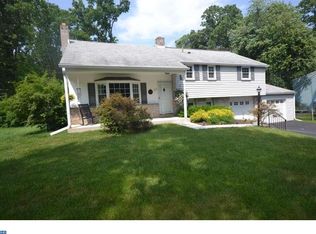 216 Hibbert Rd, North Wales, PA 19454