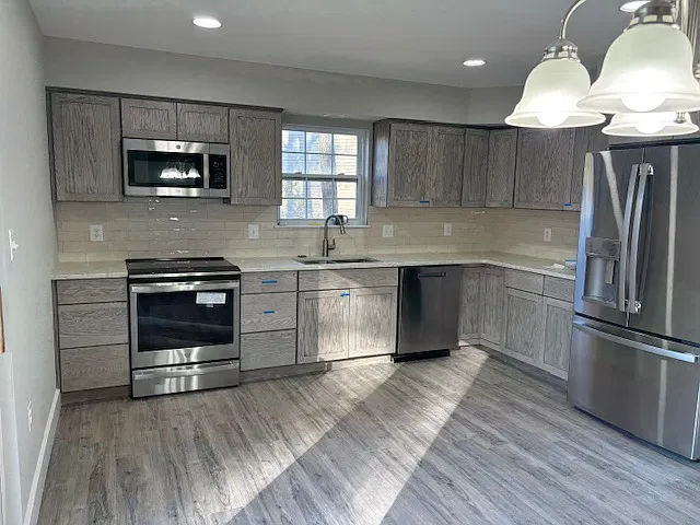 4 bed, 1890 sqft, $2,800 — Photo 3