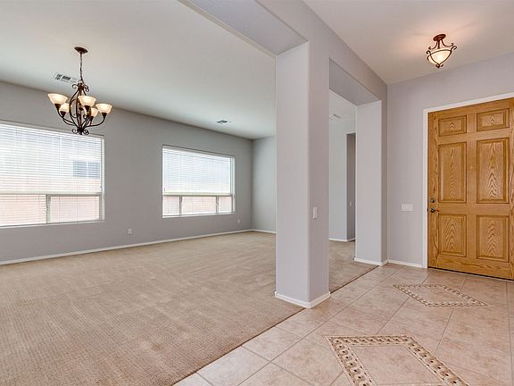 5th image of 2186 E San Carlos Pl
