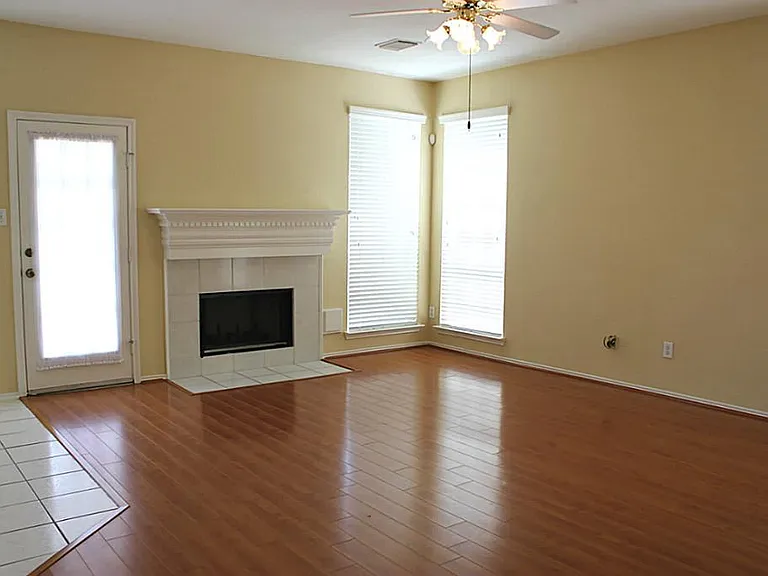 4614 Forest Home Dr — Photo 11