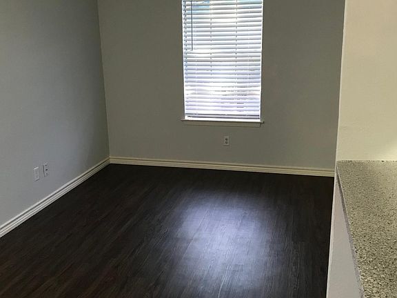 4th image of 201 Pine Meadow Dr APT B