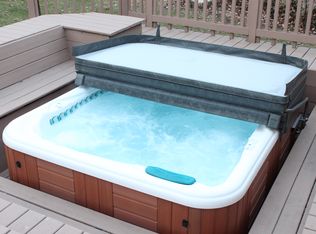 1861 Greenglen Ct, Columbus, OH 43229