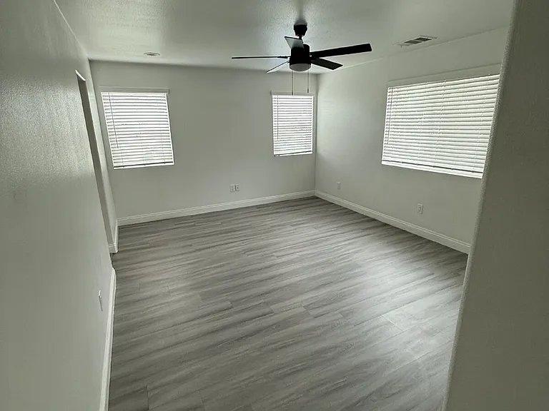 572 N Teakwood Ave #U1 — Photo 43