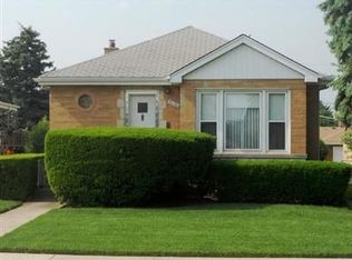 5130 Jarlath Ave, Skokie, IL 60077