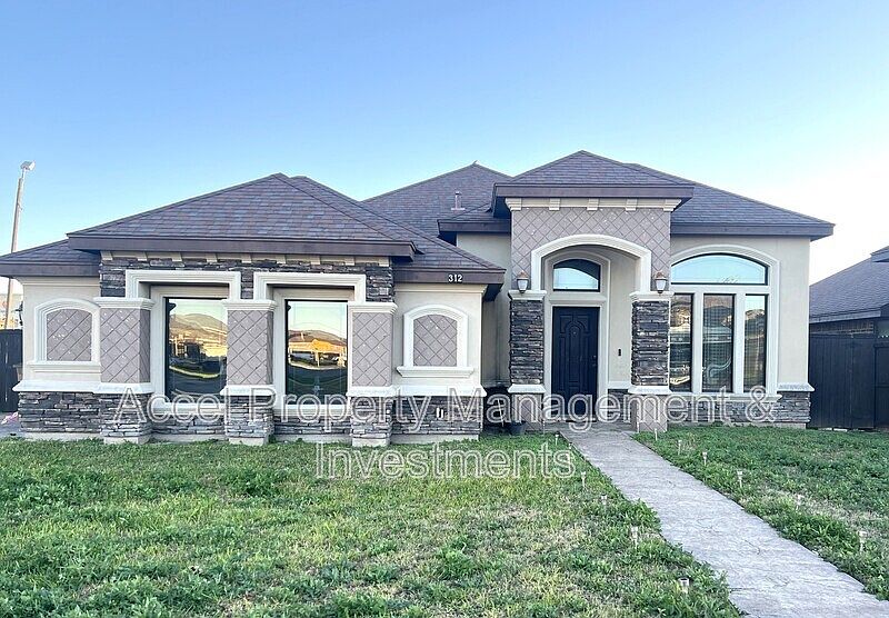 1st image of 312 Kika De La Garza St