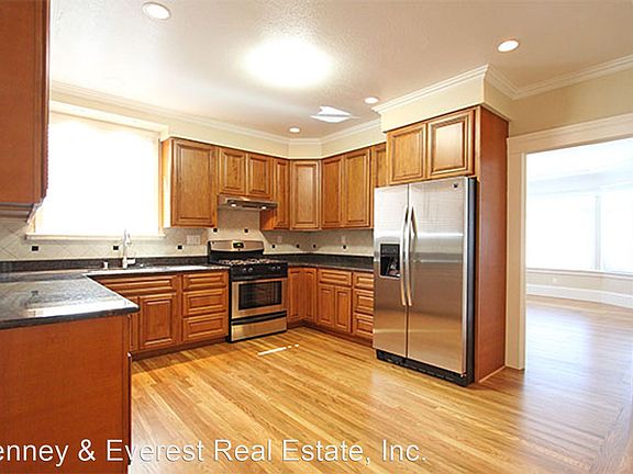 2nd image of 667 San Jose Ave