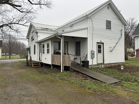 3rd image of 33282 N Main St