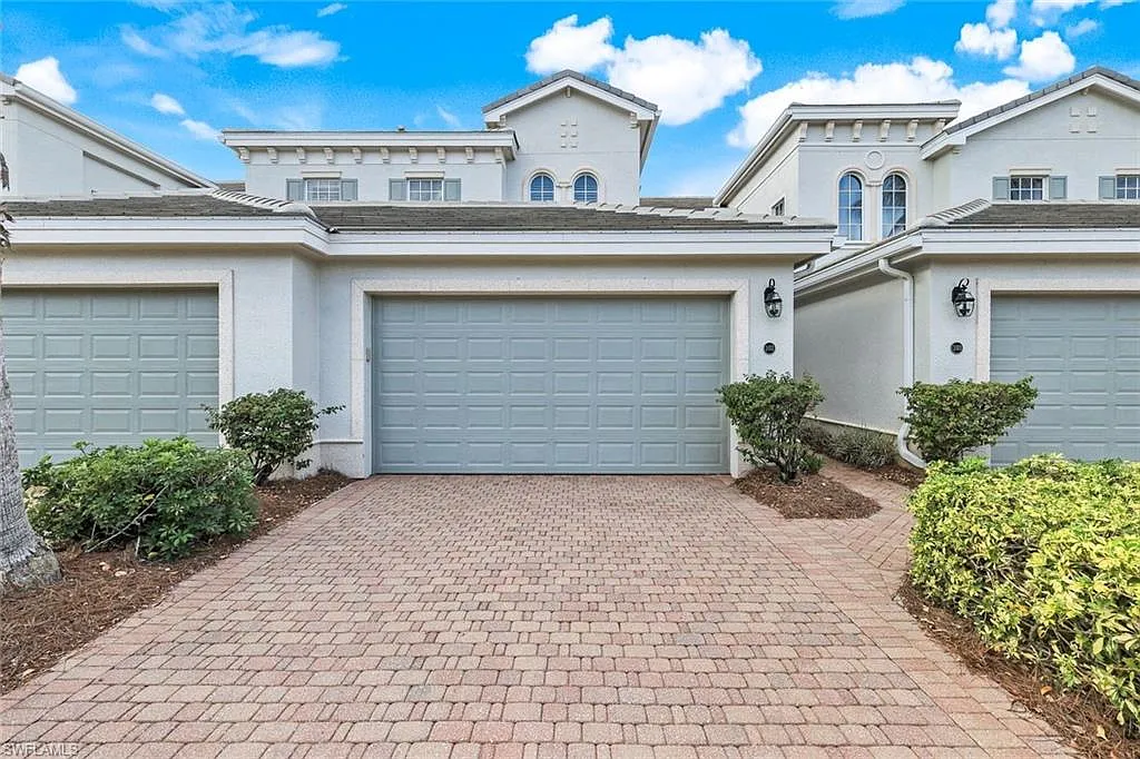 3 bed, 3.0 bath, 2100 sqft, $6,500 — Photo 3