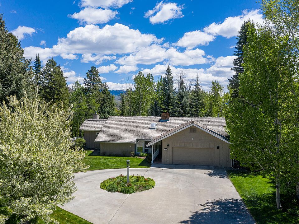1st image of 204 Ramona Ln