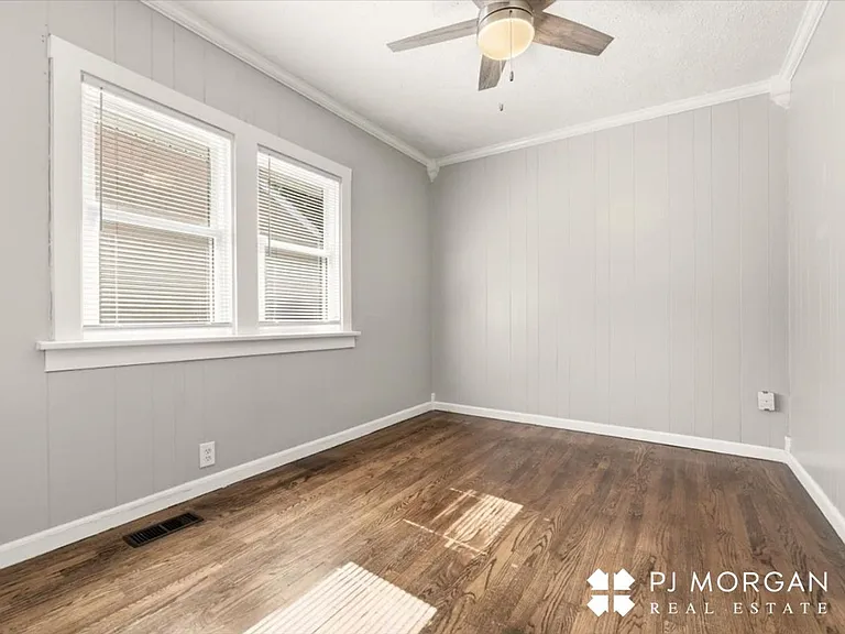 6031 Pine St — Photo 13
