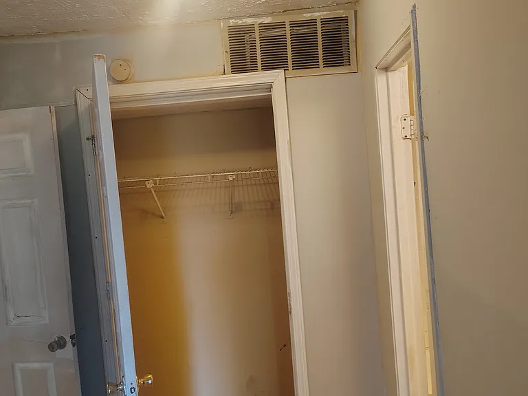 2806 Shellbark Rd — Photo 8