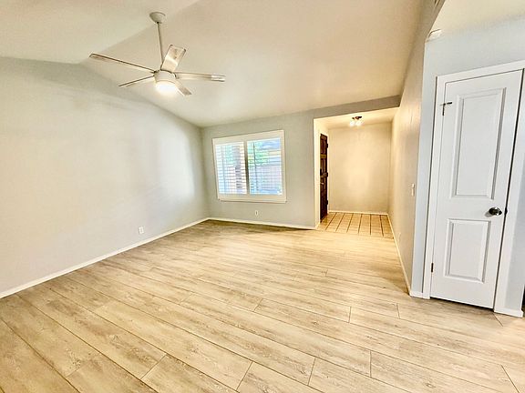 4th image of 2619 Waverly Ct