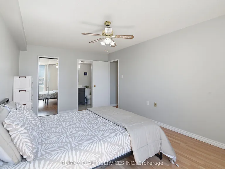 18 Knightsbridge Rd #304 — Photo 29