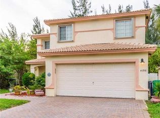 4398 SW 134th Ave, Hollywood, FL 33027