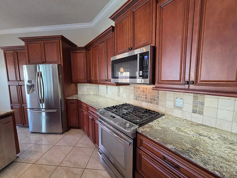 102 Grove Isle Blvd — Photo 15