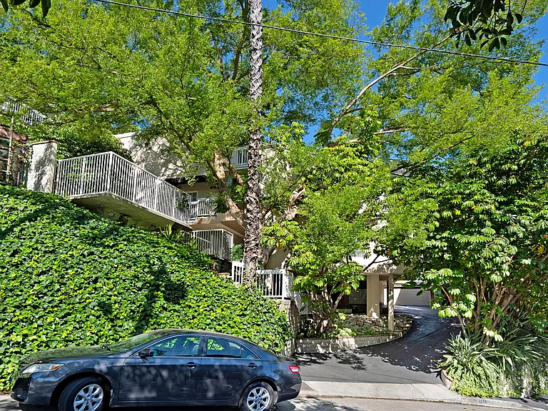 2266 Cazador Dr #4 — Photo 1