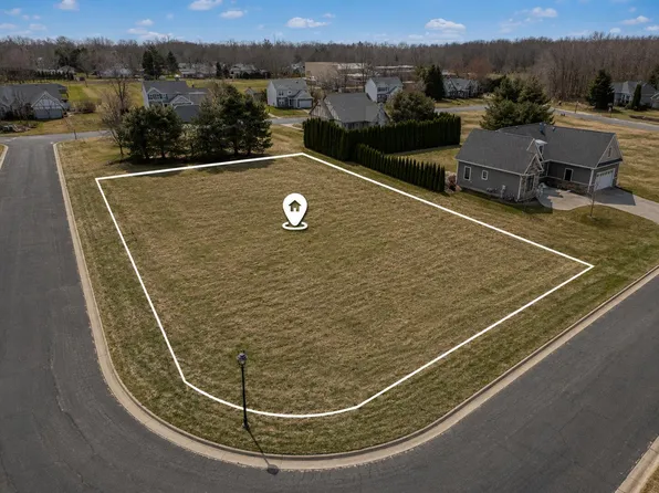 471 Wittenberg Path, Saint Joseph, MI 49085