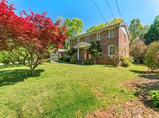 4887 Windwood Dr, Dunwoody, GA 30360