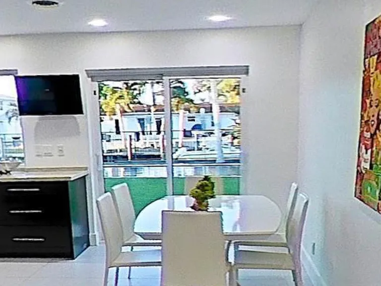 1709 SW 5th Pl — Photo 34