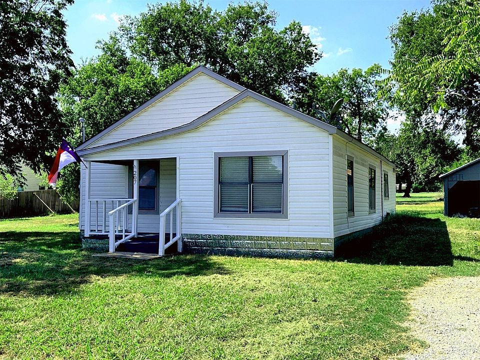 207 N Eubanks St, Tom Bean, TX 75489 MLS 20438907 Zillow