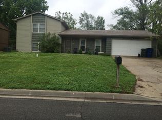 1204 Randall Rd, Lawrence, KS 66049