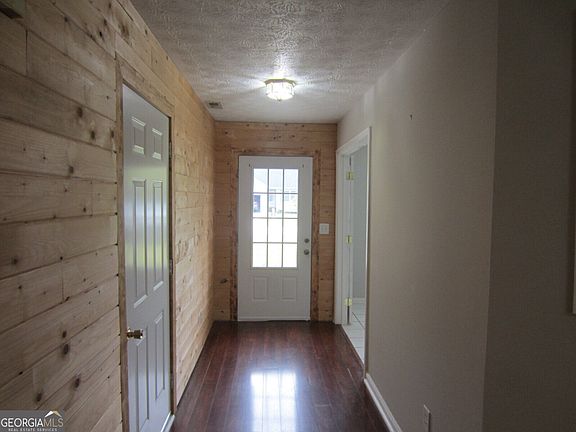 2nd image of 6285 Huntcliff Dr