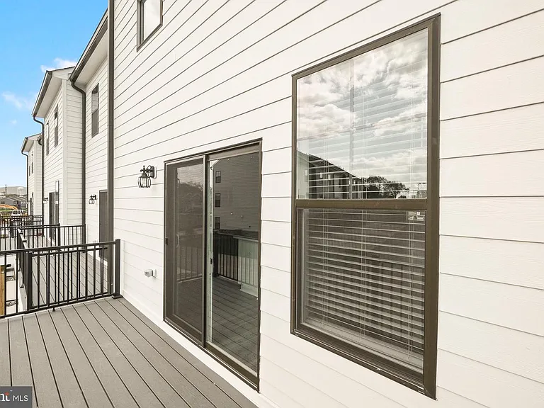 450 Herringbone Way — Photo 35