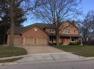 103 Wildflower Ln, Crystal Lake, IL 60014