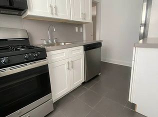 61-46 223rd Pl, Oakland Gardens, NY 11364