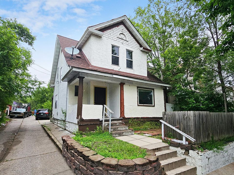 1st image of 614 22nd Ave N