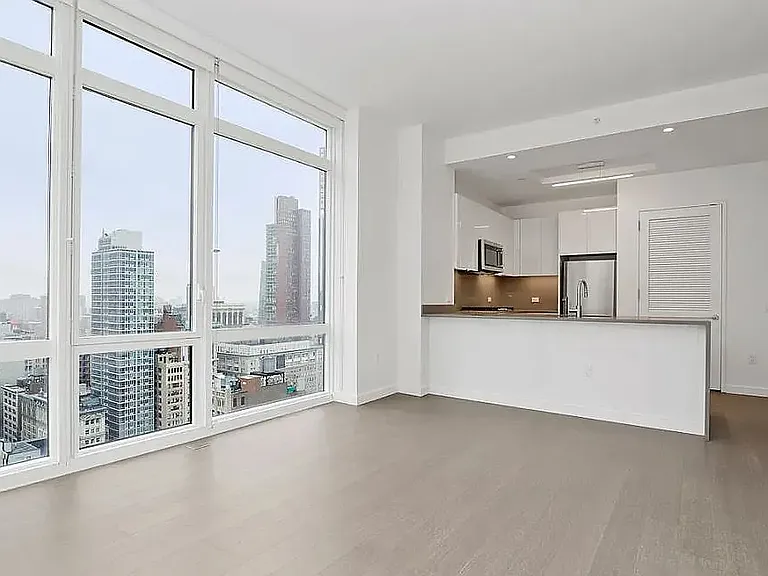 42 W 33rd St #30D — Photo 2