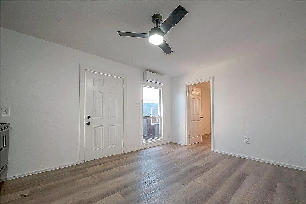 3320 Hays St — Photo 4
