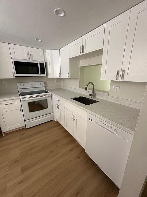 6751 N University Drive #312 — Colony West Golf Club