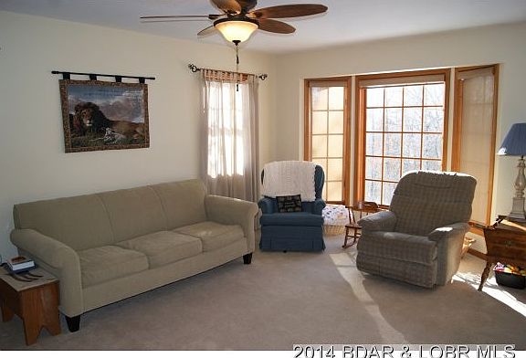 3rd image of 200 Wagonwheel Dr