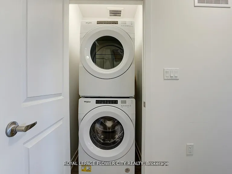 205 W Oak Trl #16 — Photo 21