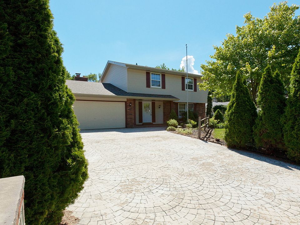 1st image of 1212 River Park Cir W